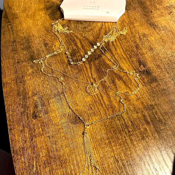 Lauren Conrad, goldtone three strand necklace - Picture 2 of 4